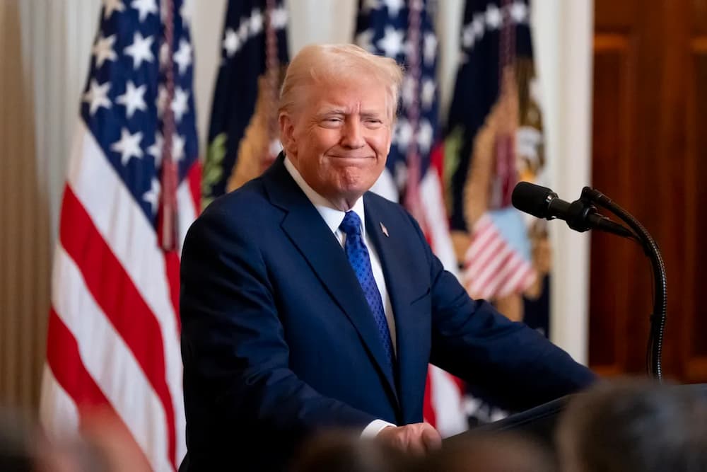 Tổng thống Donald Trump siết chặt nhập cư và chống lao động bất hợp pháp – ảnh hưởng đến ngành nail người Việt tại Mỹ