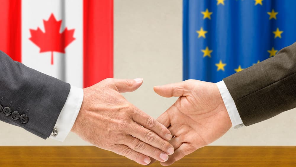 Chuyển đổi bằng Nail Việt Nam sang Canada và châu Âu