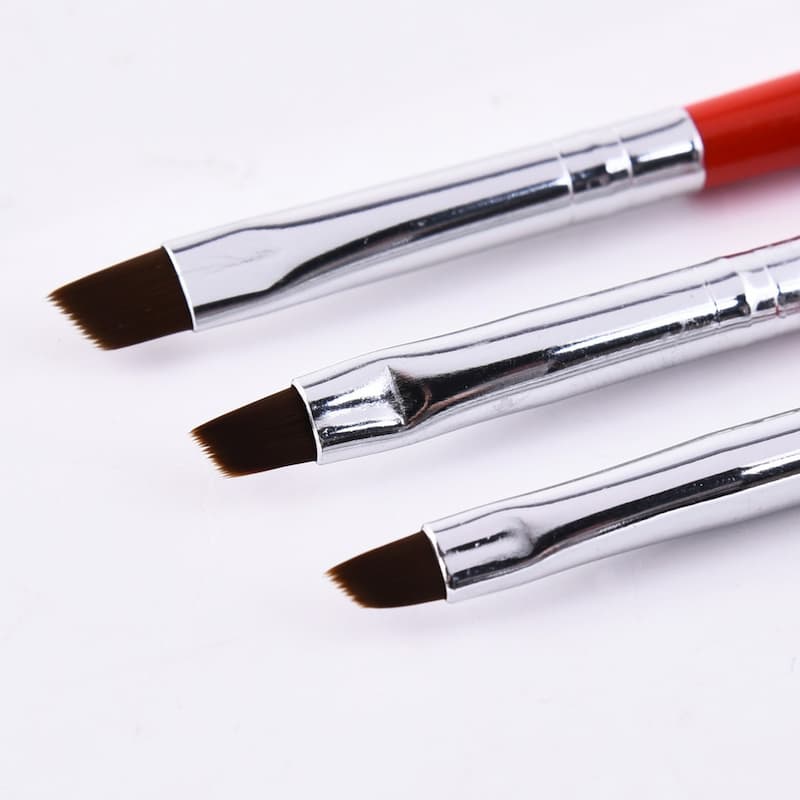 Cọ bản đầu xéo – vẽ hoa hai màu, phủ viền gel chính xác