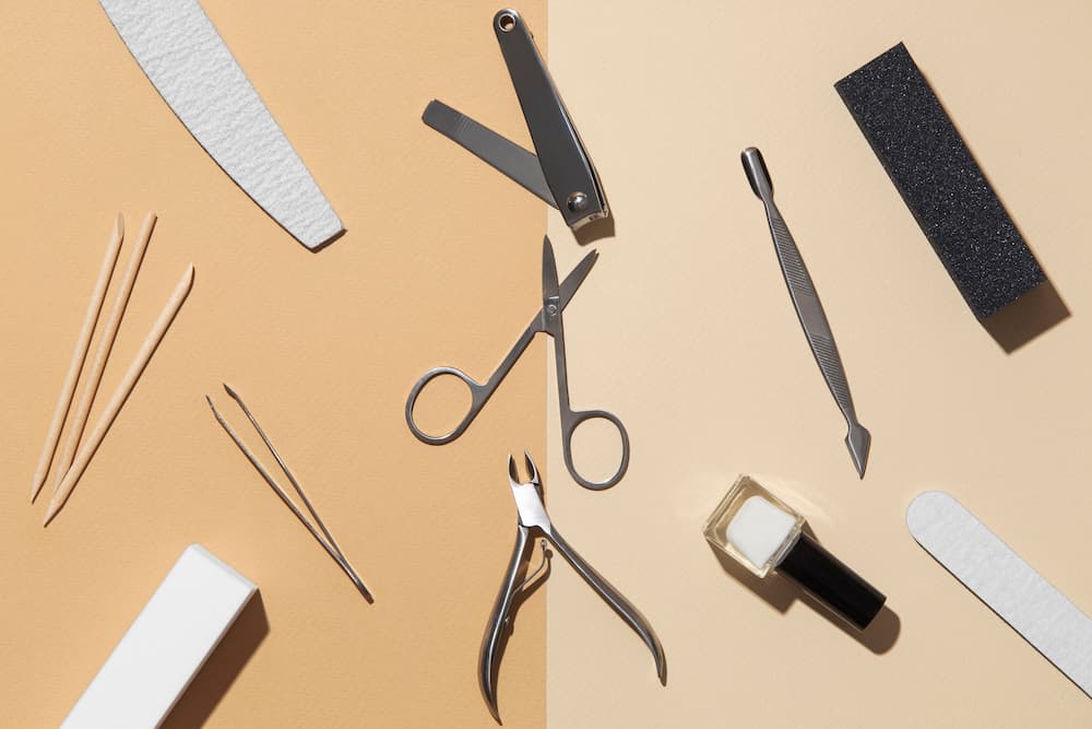 Học Nail gồm những gì - Bộ dụng cụ cơ bản trong chương trình học nail