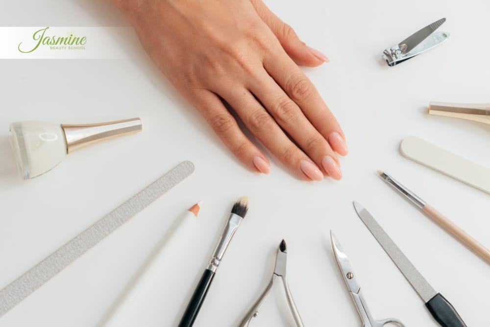 Cách vệ sinh dụng cụ làm nail để tránh vi khuẩn, tăng độ bền và tuân thủ quy trình vệ sinh dụng cụ làm Nail đúng chuẩn Hoa Kỳ