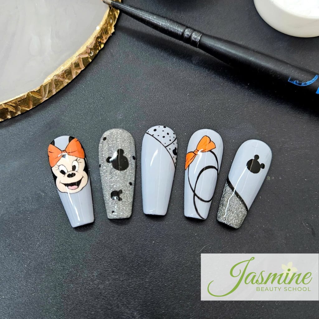 Sản phẩm học viên jasmine – kỹ thuật vẽ nhân vật hoạt hình trên nền gel