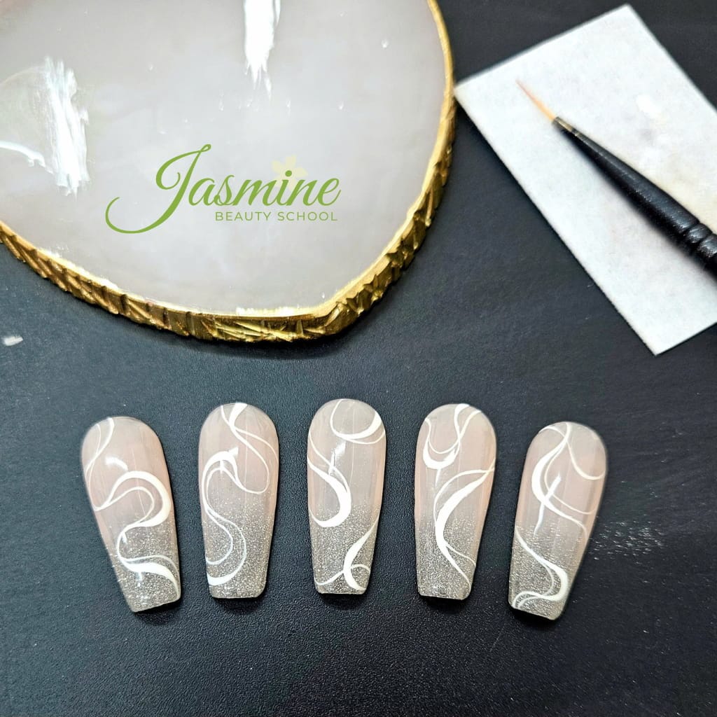 Sản phẩm học viên jasmine – kỹ thuật line gel tự do
