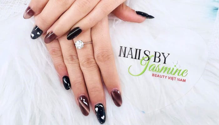 Tuần này, học viên Jasmine thực hành mẫu Nails gì?