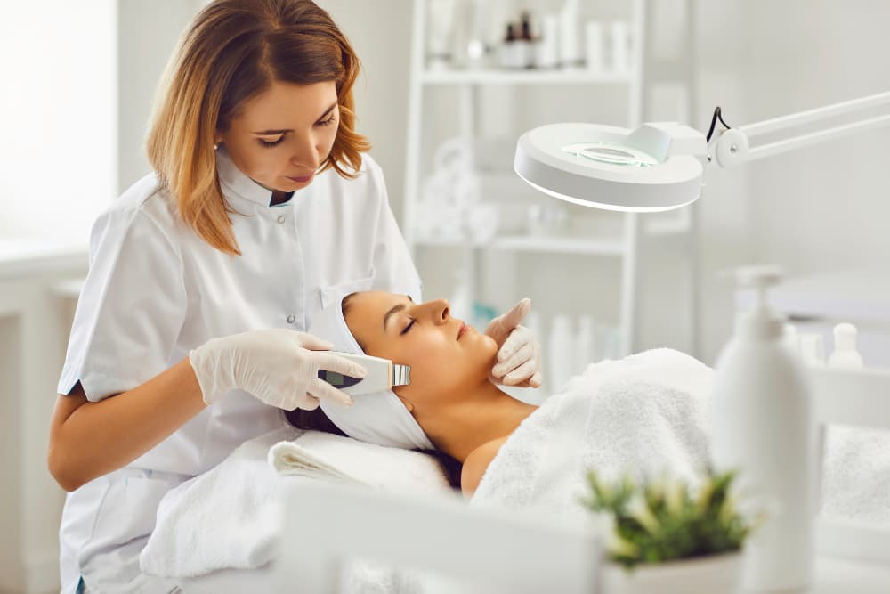 Điều kiện để lấy bằng chăm sóc da tại Maryland (Facials)