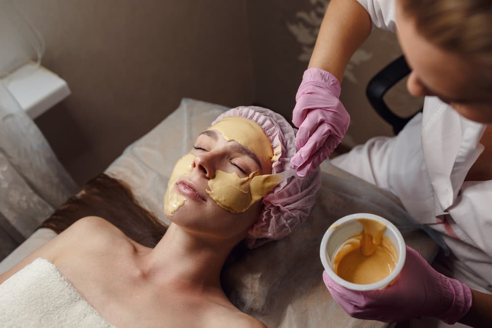 Điều kiện để lấy bằng chăm sóc da tại New Mexico (Facials)