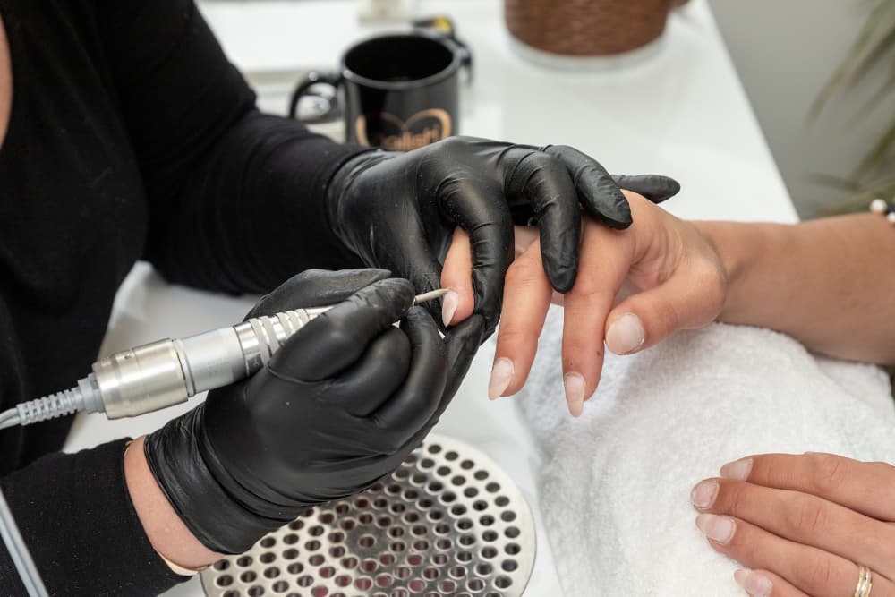 Điều kiện để thi lấy bằng nail tại Hawaii
