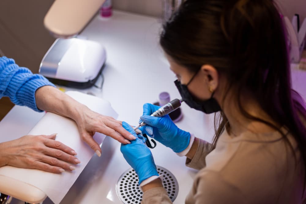 Điều kiện để thi lấy bằng nail tại Maryland