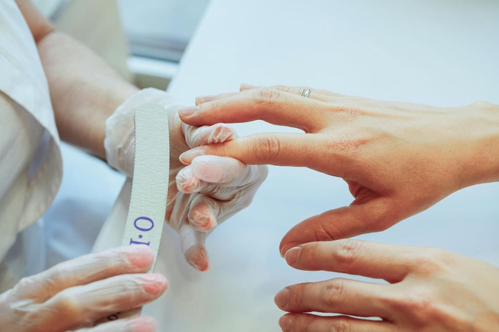Điều kiện để thi lấy bằng nail tại Utah
