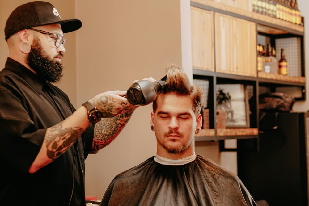 Điều kiện để lấy bằng tóc nam tại Connecticut (Barber)