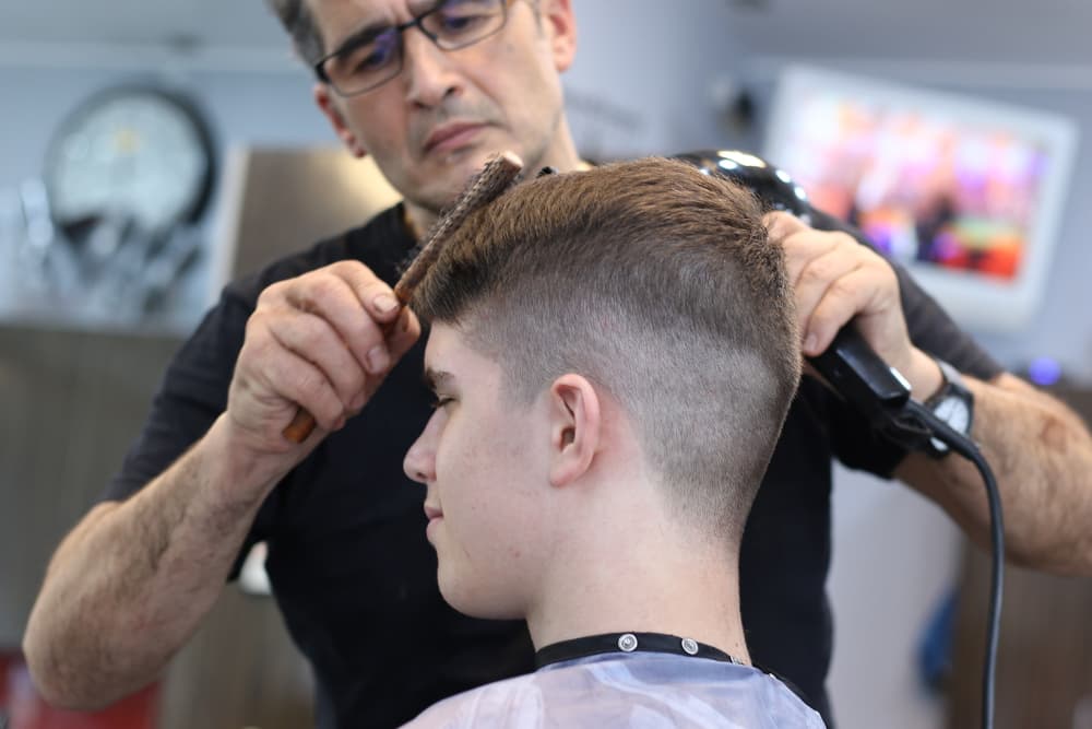 Điều kiện để lấy bằng tóc nam tại Maryland (Barber)