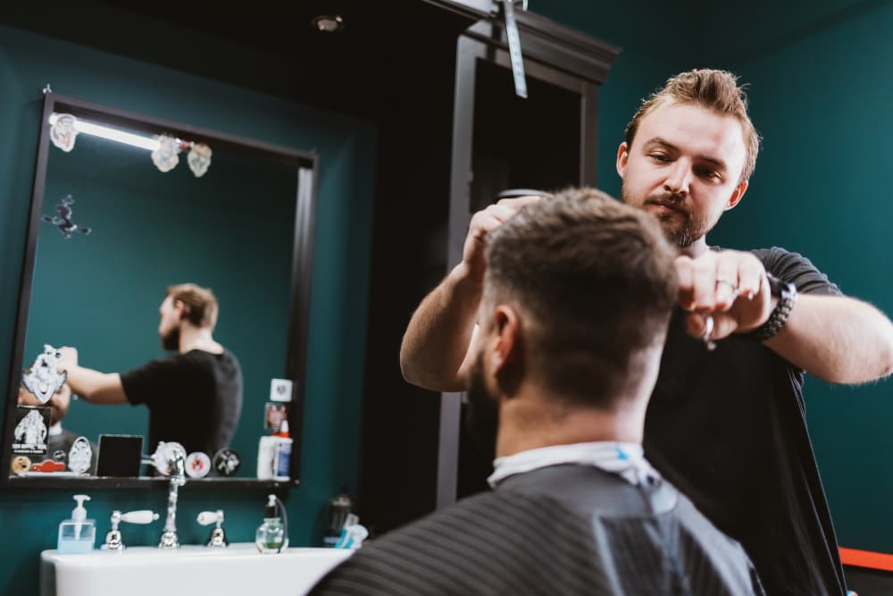 Điều kiện để lấy bằng tóc nam tại Utah (Barber)