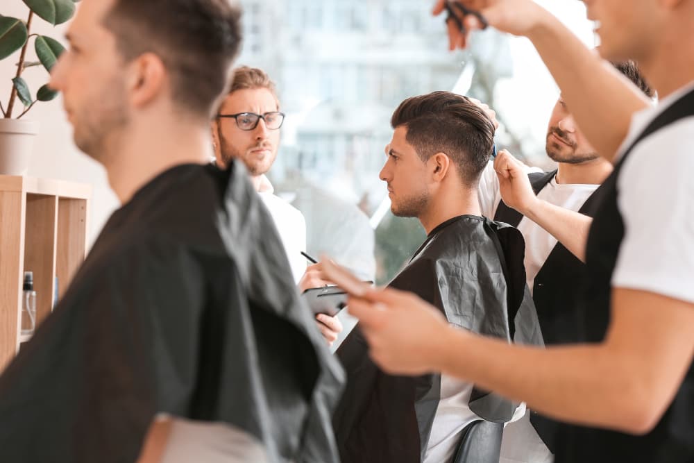 Điều kiện để lấy bằng tóc nam tại Michigan (Barber)