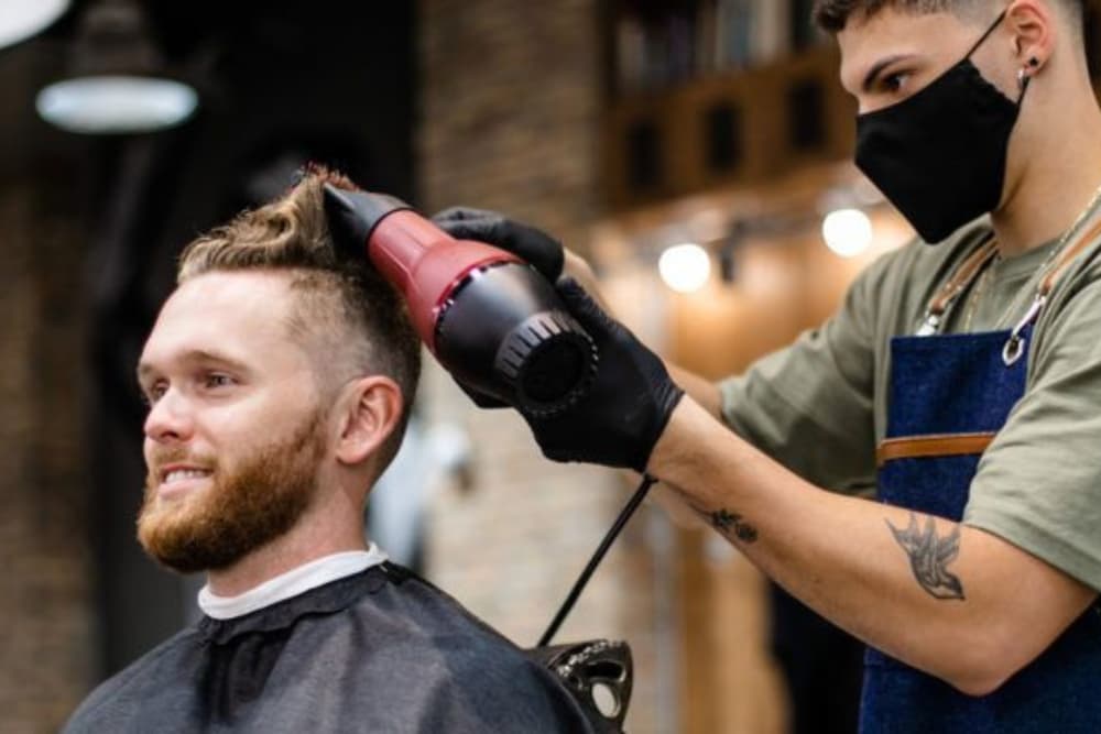 Điều kiện để lấy bằng tóc nam tại Wyoming (Barber)
