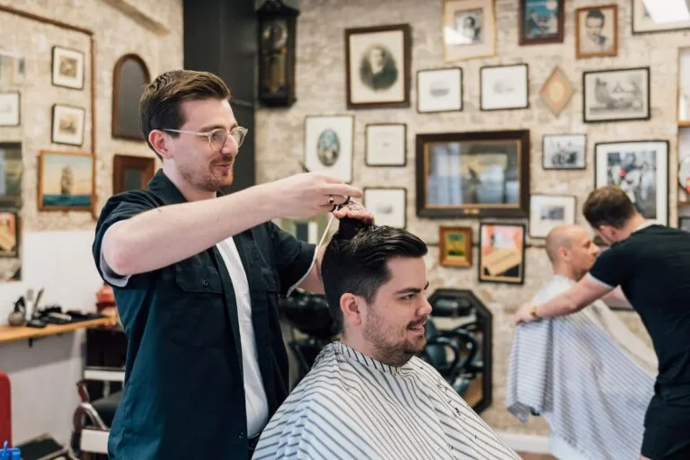 khoa-hoc-barber-dinh-cu-my-jasmine-768x512.jpg