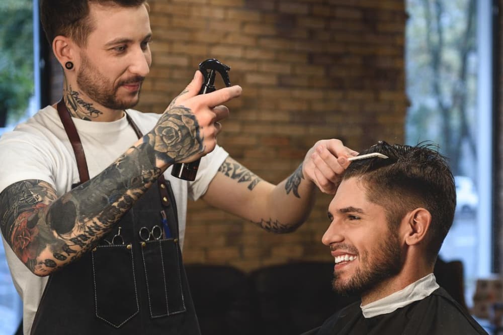 Điều kiện để lấy bằng tóc nam tại Indiana (Barber)