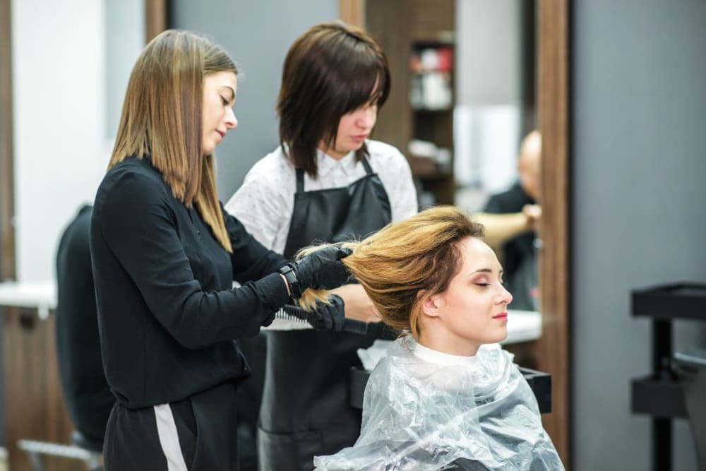 Điều kiện để lấy bằng tóc tại Idaho (Cosmetology)
