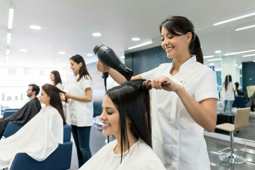 Điều kiện để lấy bằng tóc tại North Dakota (Cosmetology)