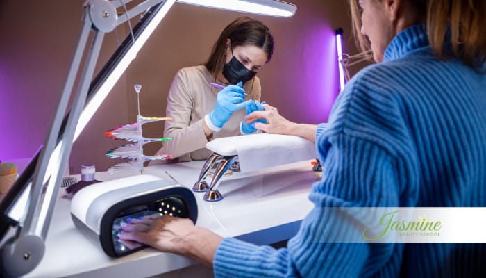 khoa-nails-dinh-cu-my-1