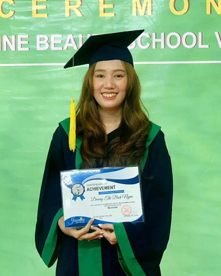 Jasmine Beauty School Việt Nam chúc mừng học viên Dương Thị Bích Ngân đã hoàn thành xuất sắc kỳ thi lấy bằng nail Maryland.
