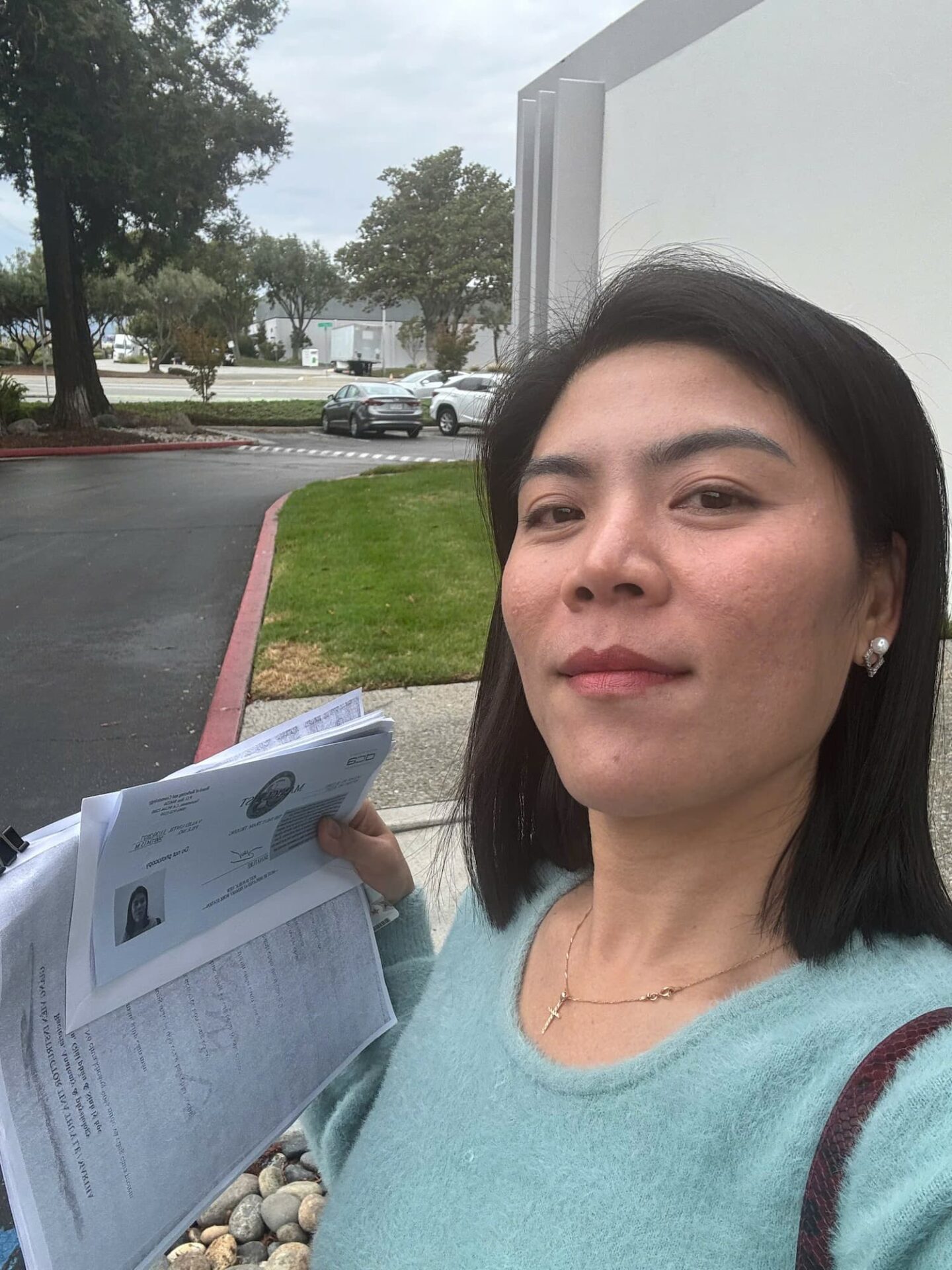 Chị Trâm vượt qua kỳ thi Nail License California ngay lần đầu
