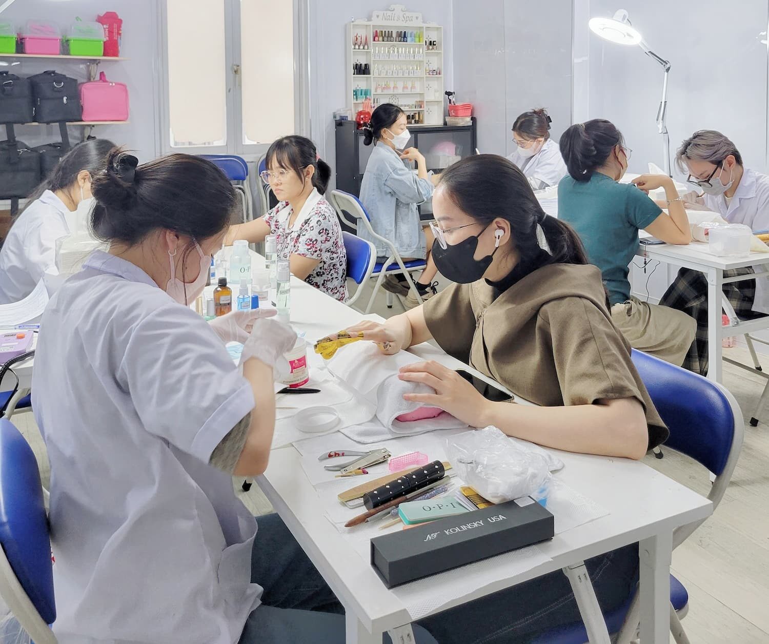 Lợi thế của học viên Jasmine Beauty School