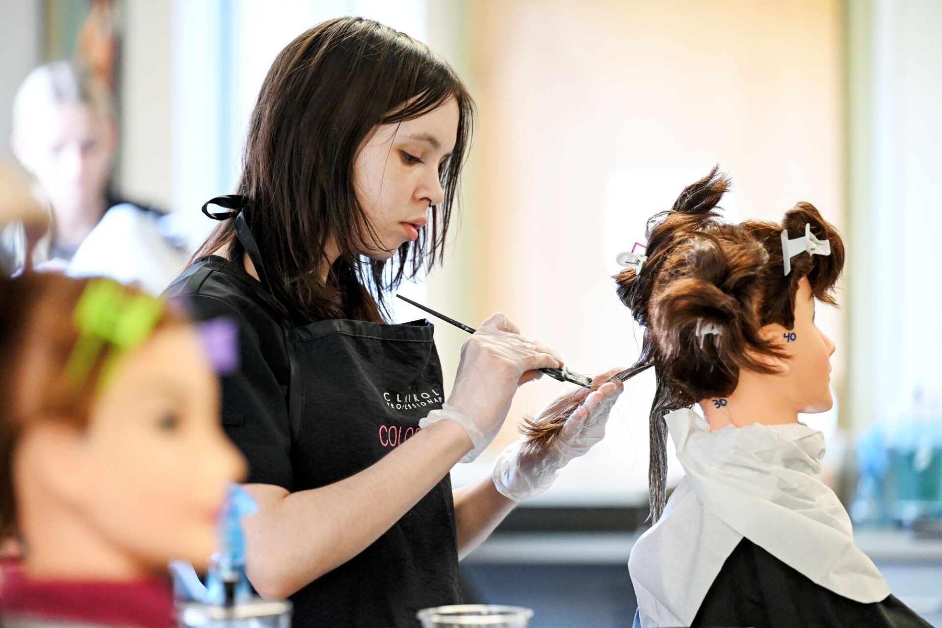 Kỳ thi Thực hành Cosmetology: Những điều cần biết trước ngày thi