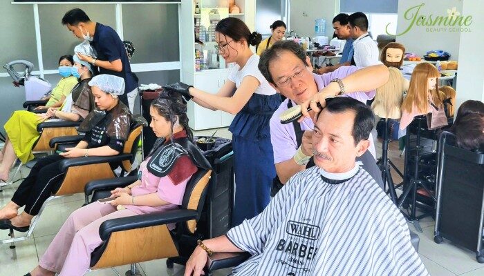 Ngành thẩm mỹ hiện đại không phân biệt giới tính