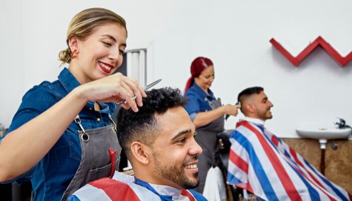 Phụ nữ trong nghề Barber – Cách xây dựng sự nghiệp Barber thành công cho nữ giới